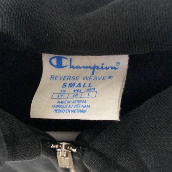 Champion Sweater - Picture 3 of 3